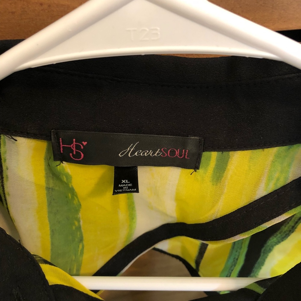 Blouse - Picture 3 of 3